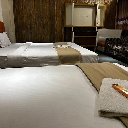 Hotel Empire Удджайн Экстерьер фото