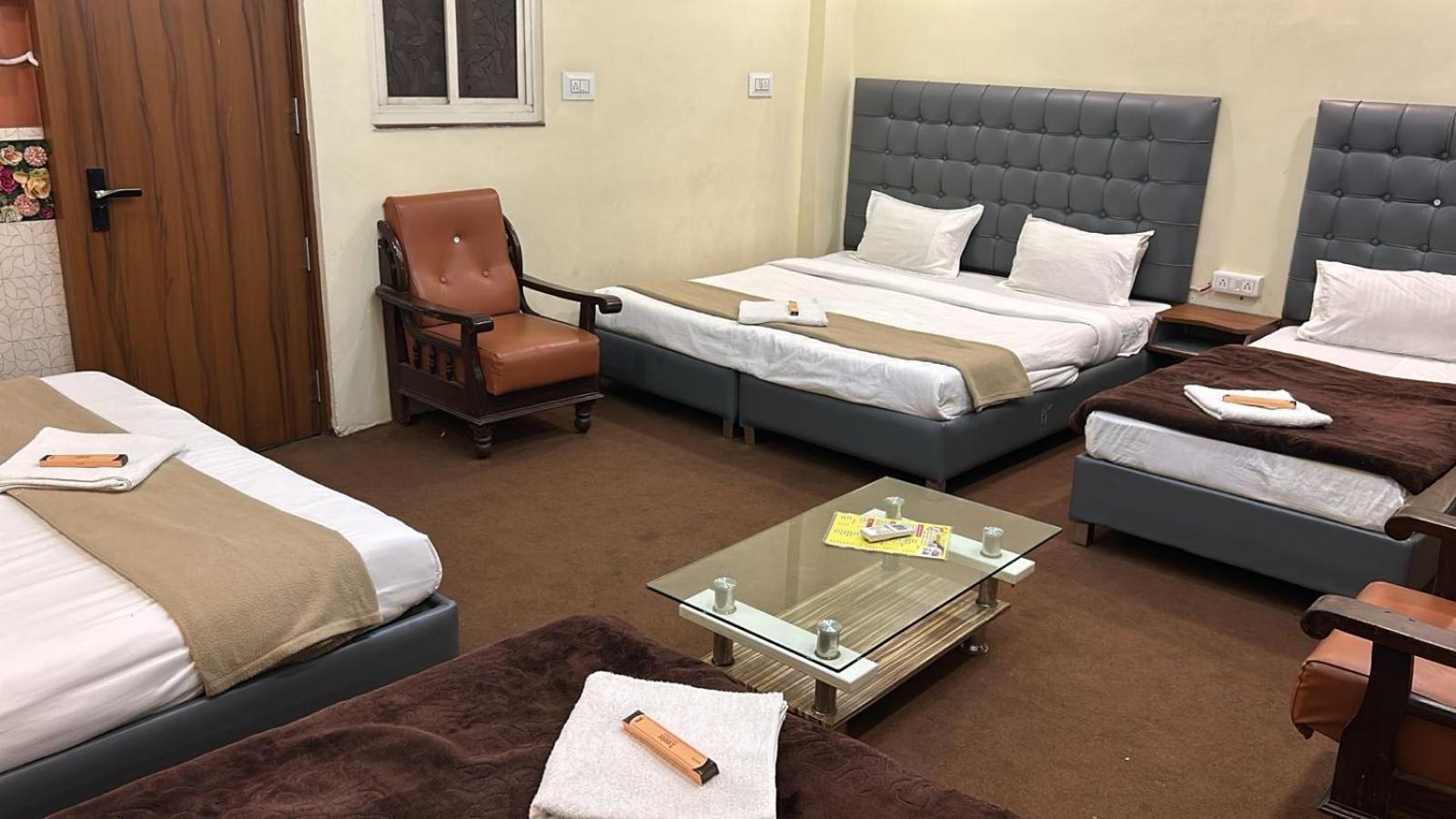 Hotel Empire Удджайн Экстерьер фото